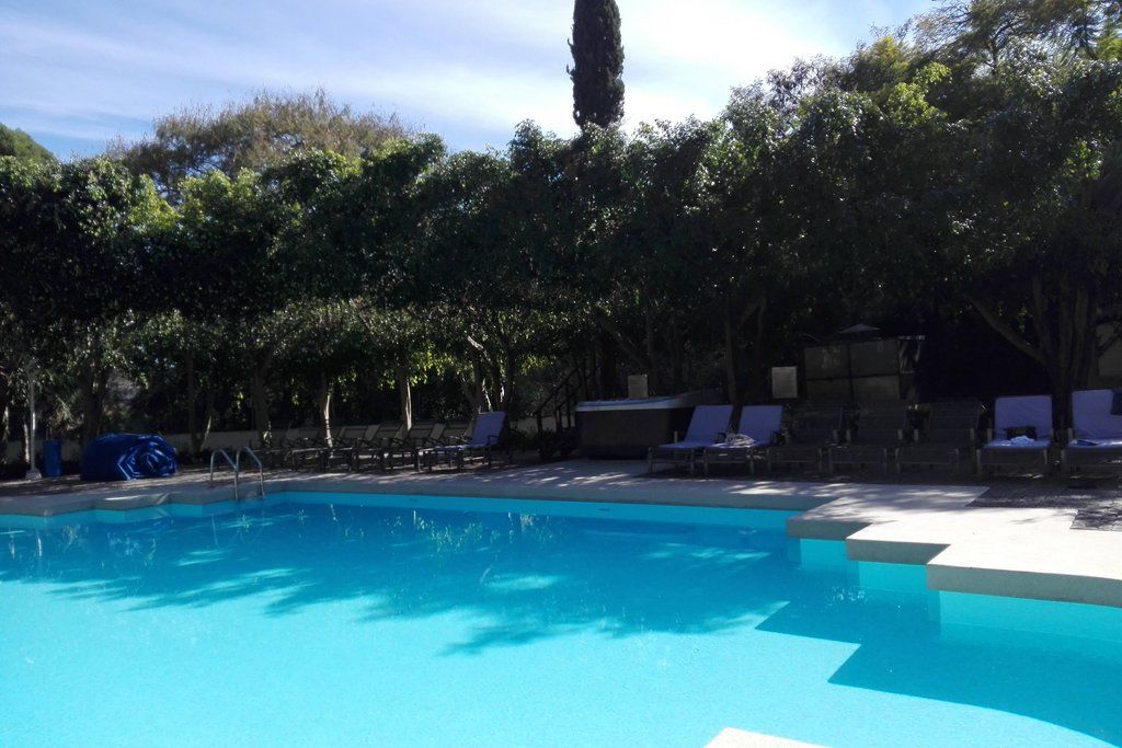 Fiesta Americana Hacienda Ixtapan De La Sal Exterior foto The swimming pool at the hotel